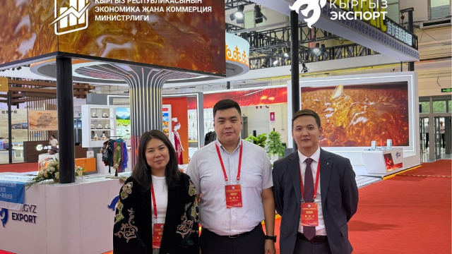 Кыргызстан — почётная страна на «Кашгарской ярмарке»